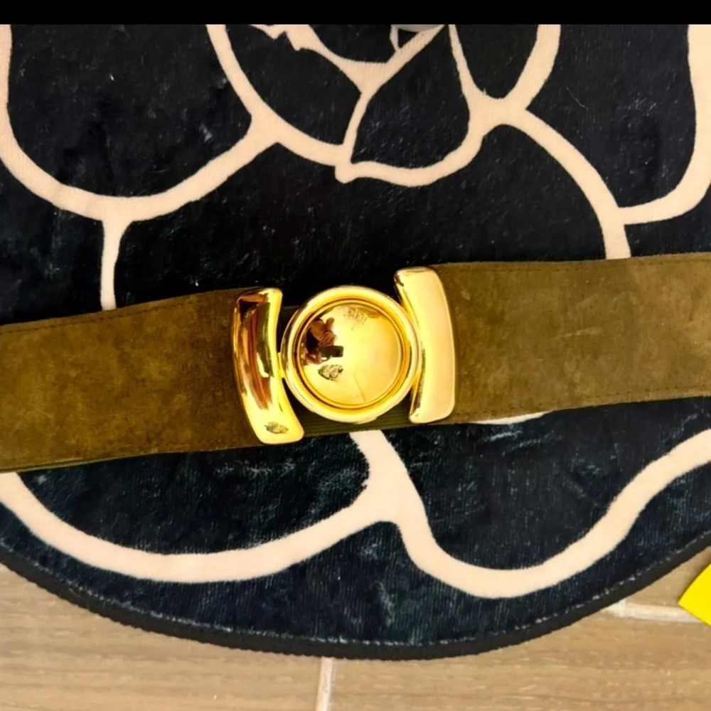Suede elastic back Olive green Belt With Gold Circular Buckle Size M/L